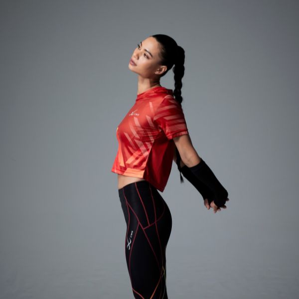 CW-X Outerwear Women เสื้อครอปออกกำลังกาย ผู้หญิง รุ่น IC6187 สีแดง (RE)