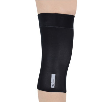 CW-X Knee Support Men ปลอกรัดเข่า ผู้ชาย รุ่น IC3281 สีดำ (BL)