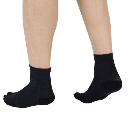 CW-X Socks ถุงเท้าวิ่ง ผู้ชายและผู้หญิง รุ่น IC3398 สีดำ (BL)
